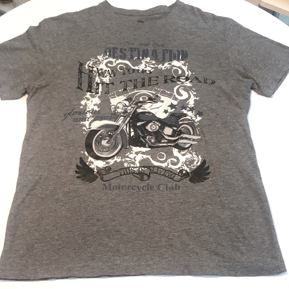 Royal Class Gray Graphic Tee - Picture 7 of 10